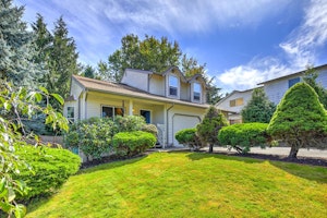 Auburn Home, WA Real Estate Listing